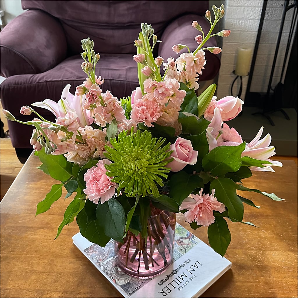 Pretty in Pink Bouquet – DANIELLE'S FLORIST, Rockaway Park NY