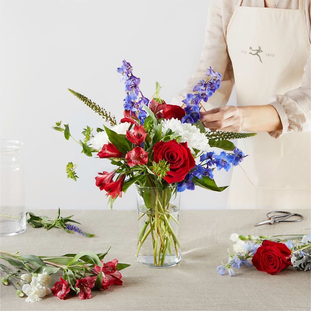 Star Spangled - A Florist Original – DANIELLE'S FLORIST, Rockaway Park NY