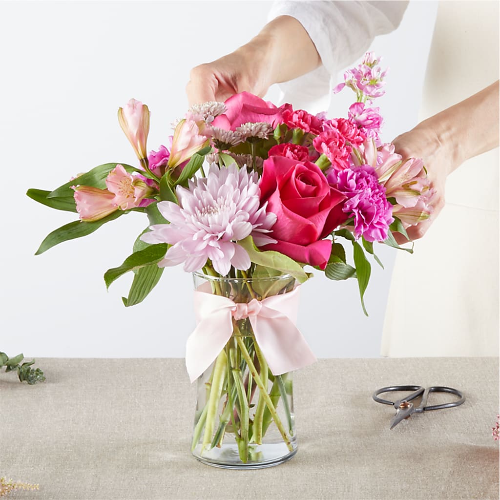 Pink Ribbon - A Florist Original – DANIELLE'S FLORIST, Rockaway Park NY