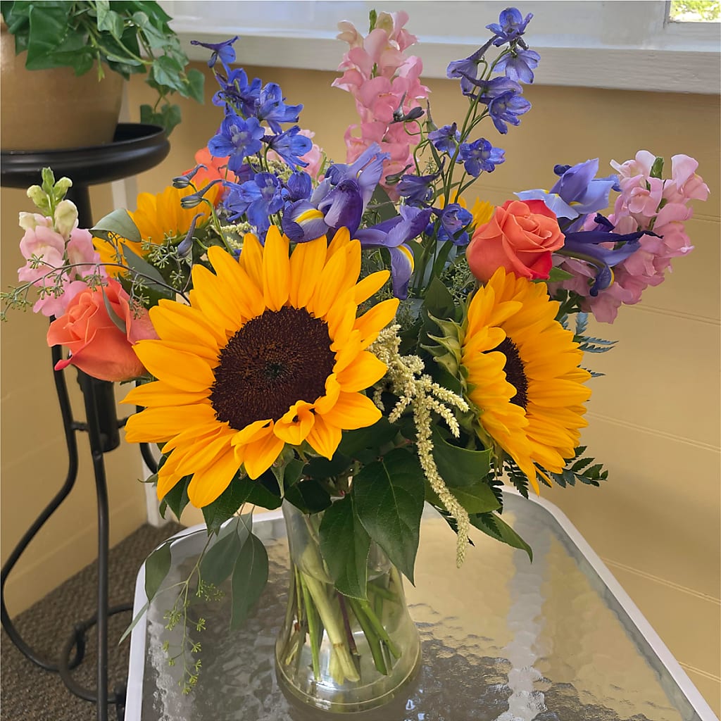 Rays of Life Bouquet – DANIELLE'S FLORIST, Rockaway Park NY