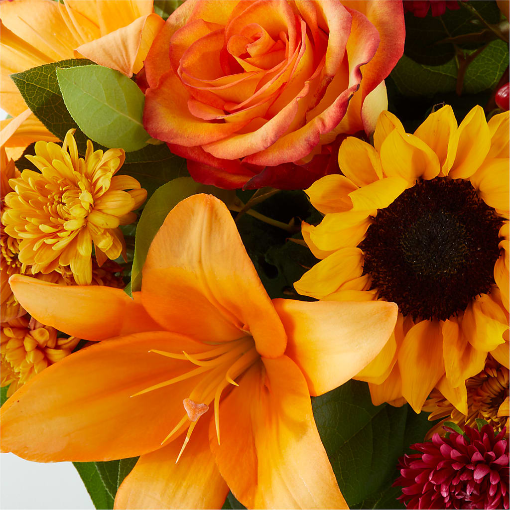 Grateful Centerpiece – DANIELLE'S FLORIST, Rockaway Park NY