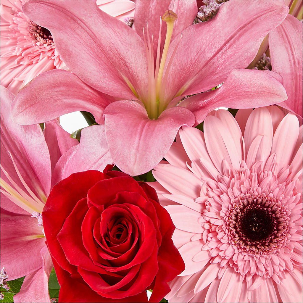 Lots of Love Bouquet – DANIELLE'S FLORIST, Rockaway Park NY