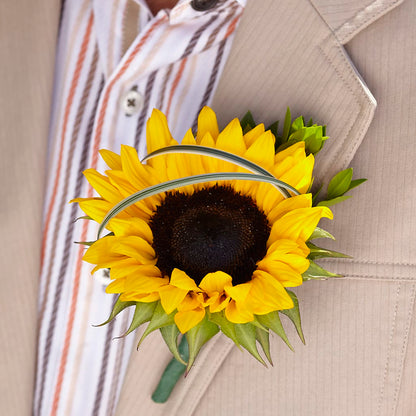 Free Spirit Boutonniere – DANIELLE'S FLORIST, Rockaway Park NY